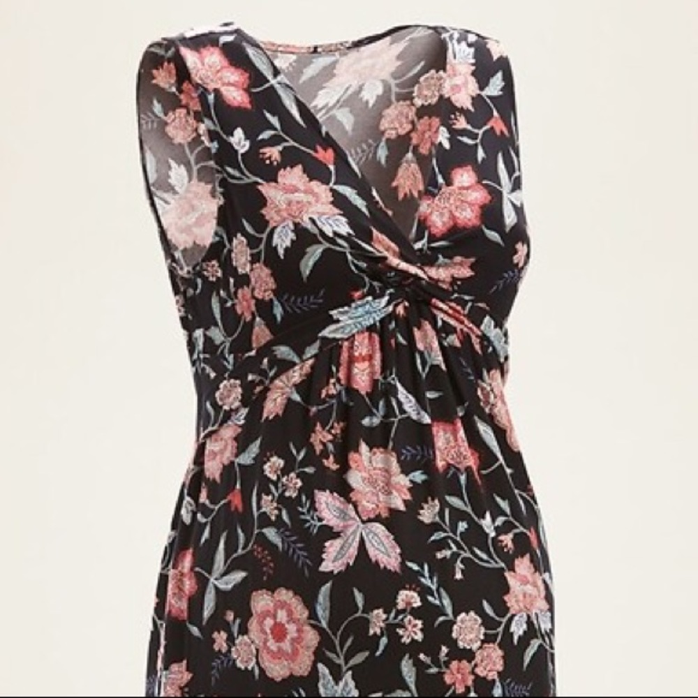 Old Navy Maternity Twist-Front Jersey V-Neck Dress - New With Tags!